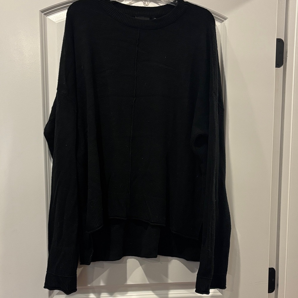 Cyrus black crew neck sweater